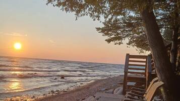 Sun loungers, beach towels