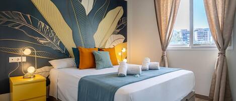 2 soverom, skrivebord, strykejern/-brett og wi-fi