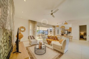 Fernseher, Stereoanlage