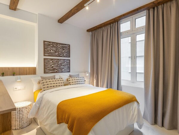 Silitysrauta/-lauta, internet, vuodevaatteet