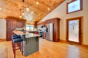 Micro-ondes, four, plaque de cuisson, lave-vaisselle