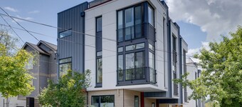 Family Townhome Near Stadiums, Beach, Parks, Lake