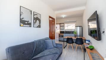 Basic Apartment | Living area