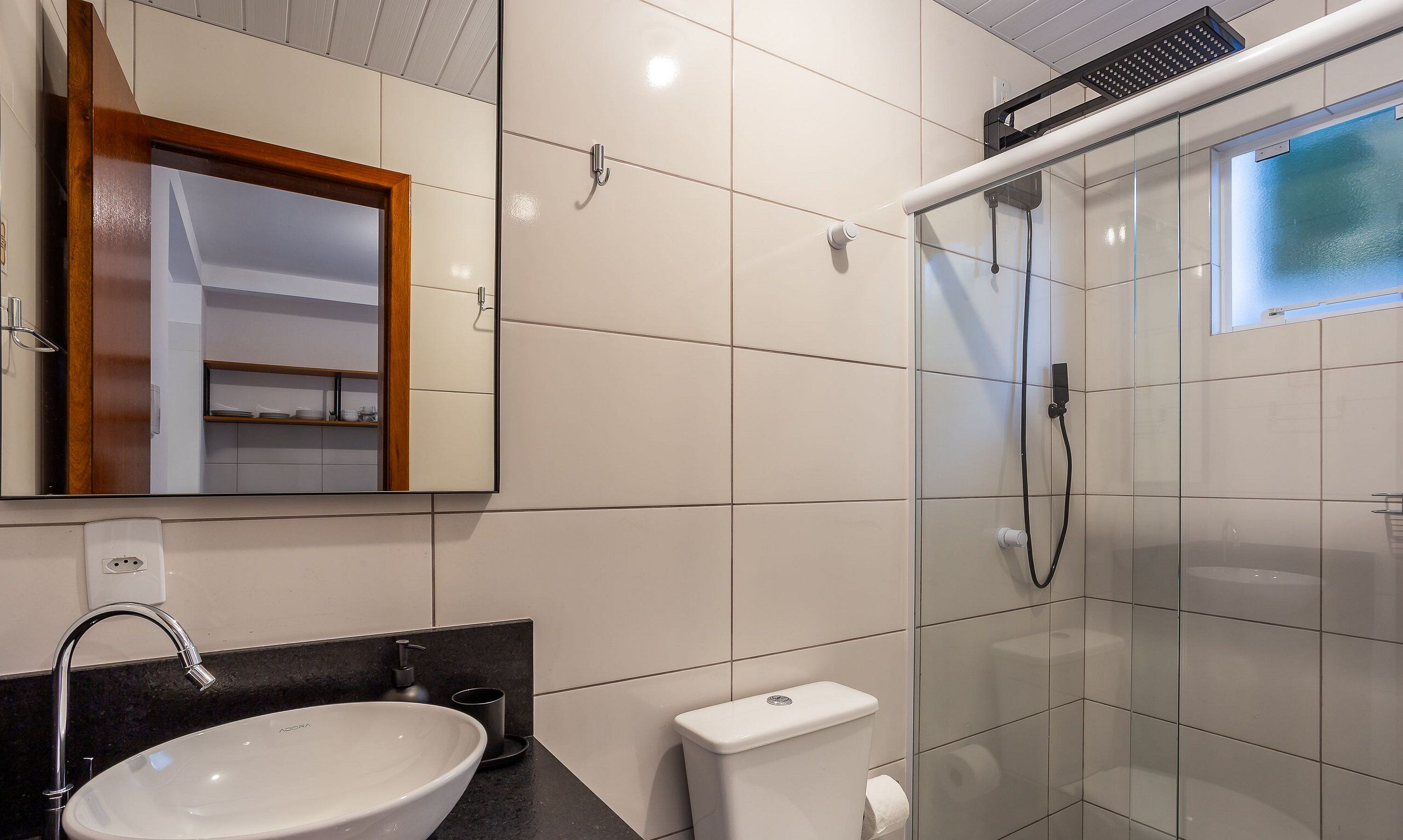 Basic Apartment | Bathroom | Shower, towels, soap, toilet paper
