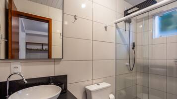 Basic Apartment | Bathroom | Shower, towels, soap, toilet paper