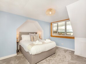 3 多间卧室、免费 WiFi、床单