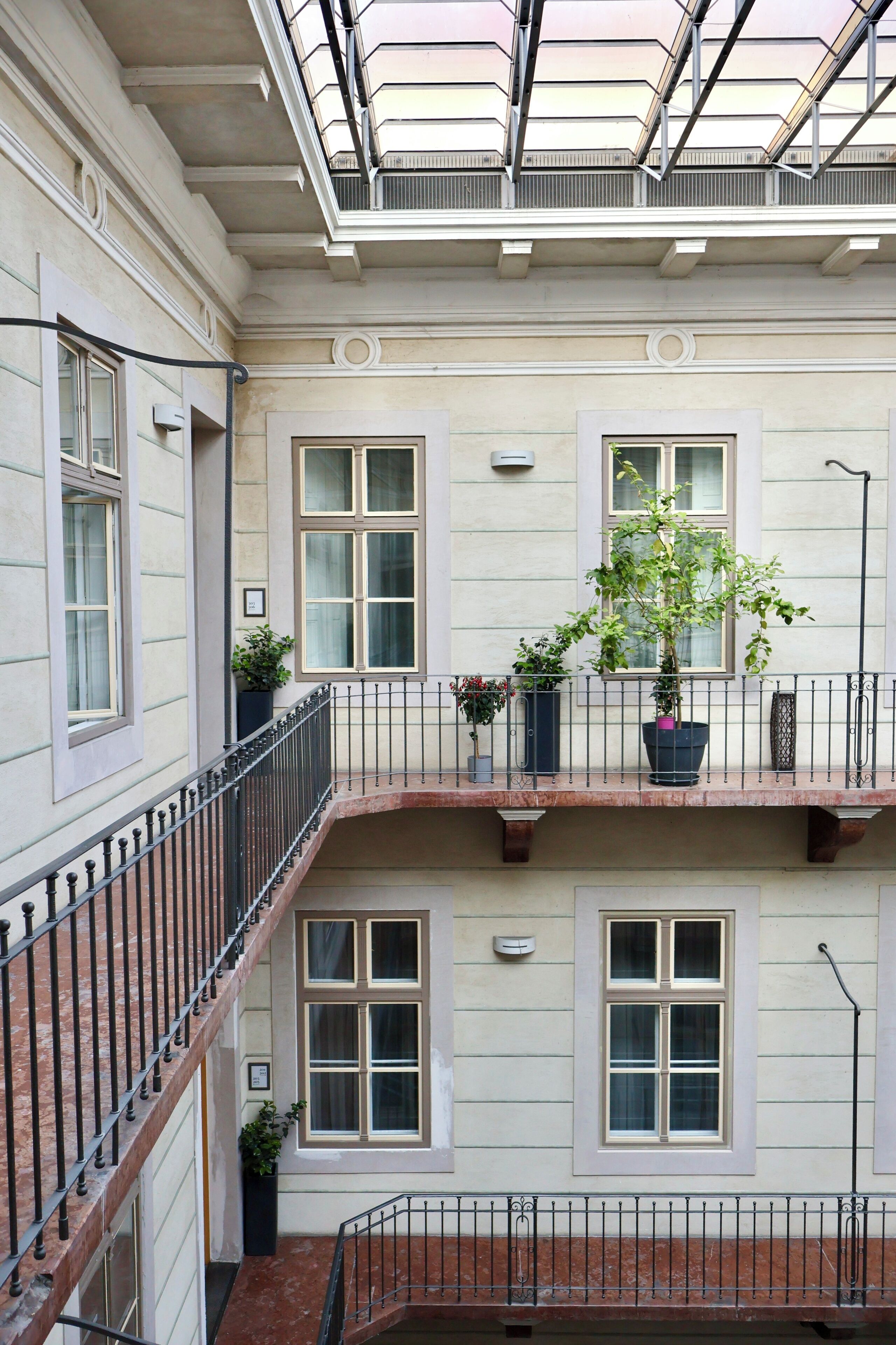 Pemandangan dari bilik