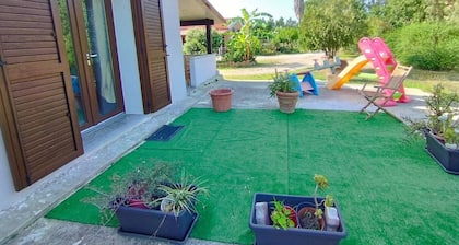 Serraona triple room with bathroom