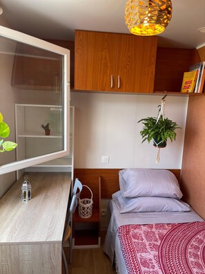 3 Schlafzimmer, Schreibtisch, kostenloses WLAN, Bettwäsche