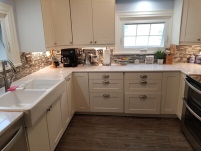 Quaint 4BR-home in historic Marquette Park. Less than 2 miles from Notre Dame.