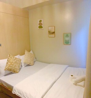 2 bedrooms, WiFi, bed sheets - Family / Barkada 2 tandem rooms for 6-8 pax Sea Residences Mall of Aisa (Pasay)