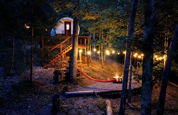 Exterior - Romantic Luxury Under the trees (Pigeon Forge)