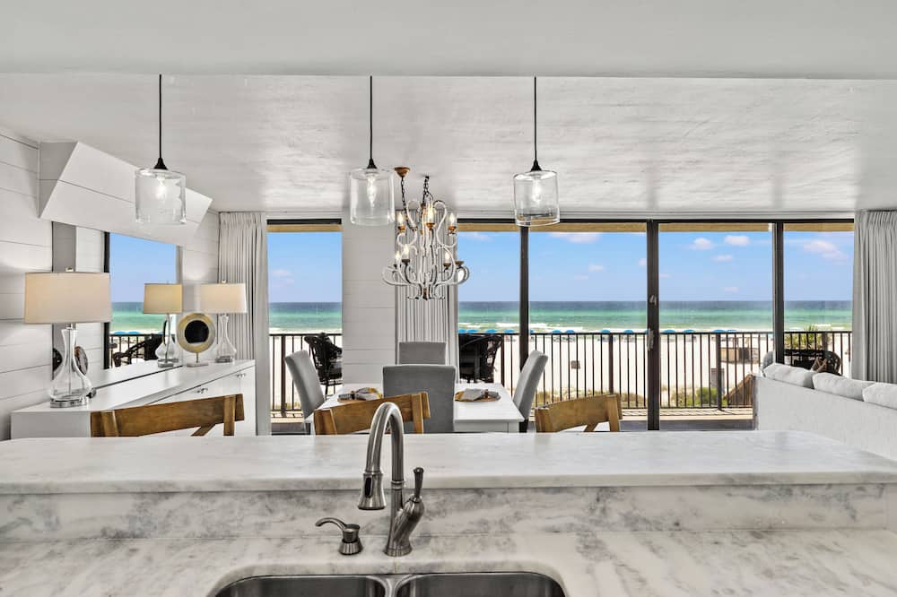 Sandpiper Beacon Beach Resort