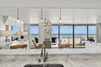  at Sandpiper Beacon Beach Resort