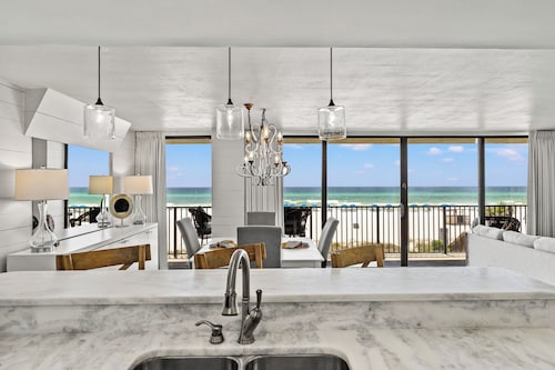 Sandpiper Beacon Beach Resort