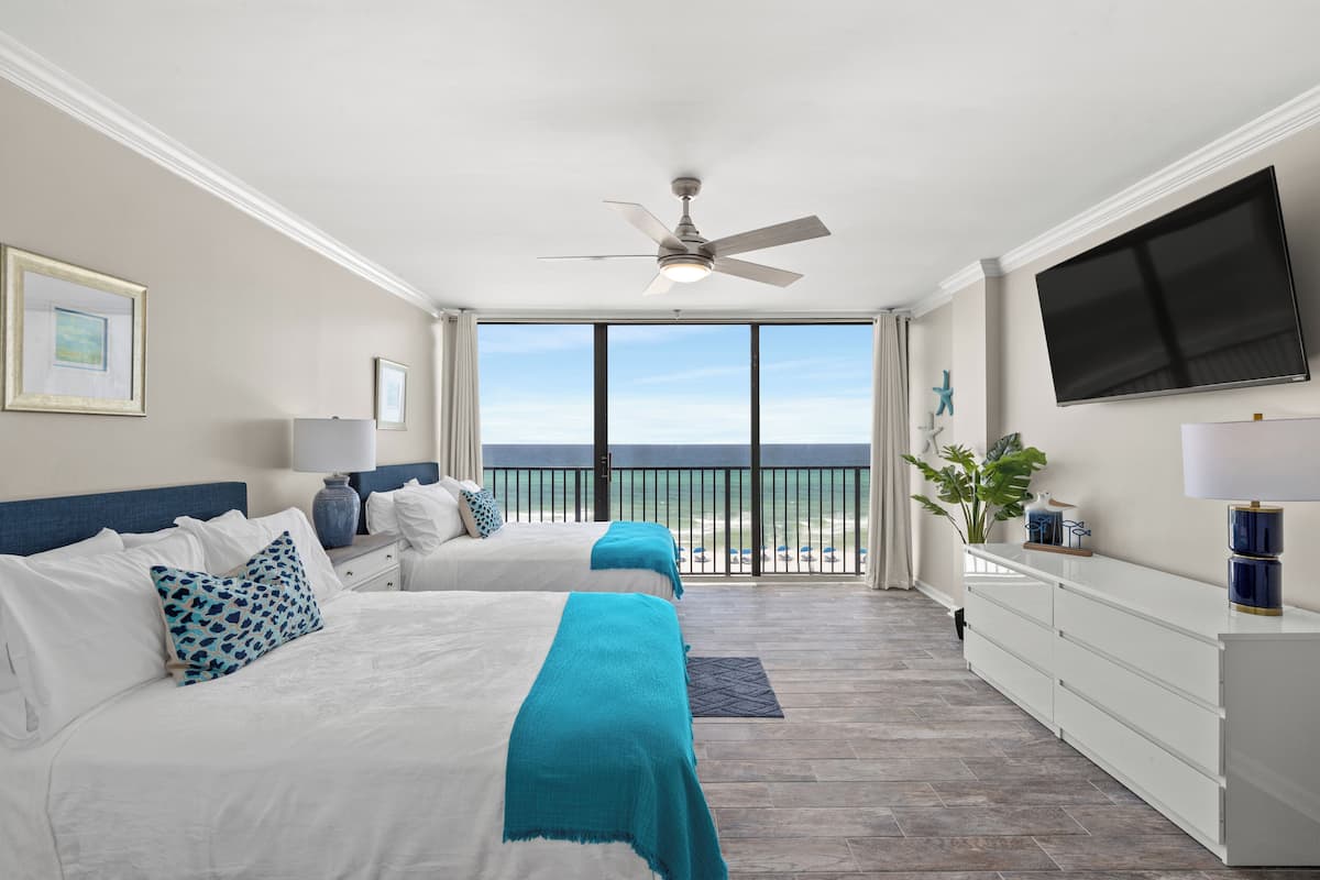 Condo, vista a la playa | 1 habitación, camas extra, wifi gratis y ropa de cama