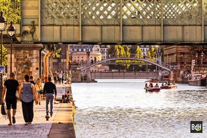 Miscellaneous - APPART AVEC PIANO + BIBLIOTHÈQUE AU CANAL DE L'OURCQ
 (Paris)