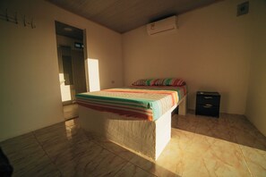 Room, Ocean View | Individually decorated, individually furnished, free WiFi, bed sheets