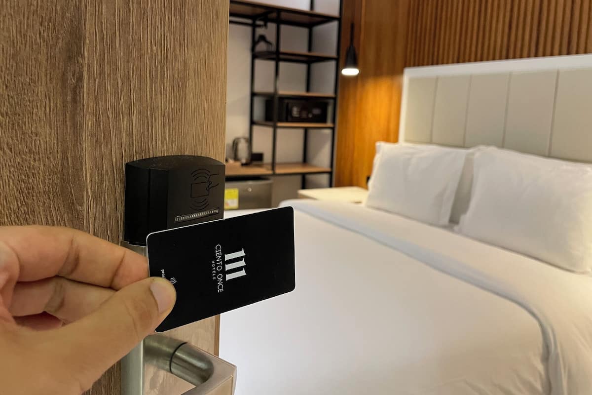 Luxe beddengoed, geluiddichte muren, gratis wifi, beddengoed