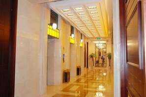 Interior - Hangzhou Fuyang Yaoyue International Hotel (Enbo Avenue) (Hangzhou)