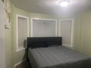 2 bedrooms, iron/ironing board, WiFi, bed sheets