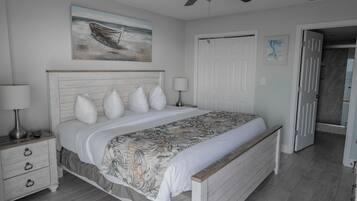 2 bedrooms, internet, bed sheets