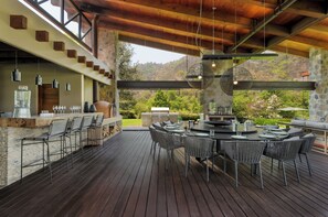 Dining room - El Salto Luxury Ranch with Lake View (Valle de Bravo)
