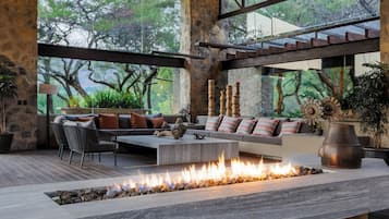 Cottage, Mountain View | Living area | Flat-screen TV