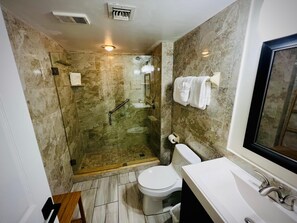 Hair dryer - Couples 2BR w/ Ocean View, Pool & Tropical Setting (Tavernier)