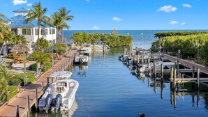 Marina - Key Largo 2BR Condo - Ocean View, Pool, and Beach (Tavernier)