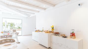 Gratis morgenmadsbuffet hver dag