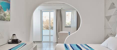 Superior Double or Twin Room | In-room safe, desk, blackout drapes, free WiFi