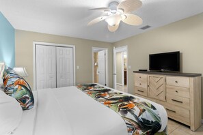 2 bedrooms, internet, bed sheets