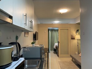 Interior - 1Bedroom w/ Balcony Overlooking Mall of Asia at Sea Residences  (Pasay)