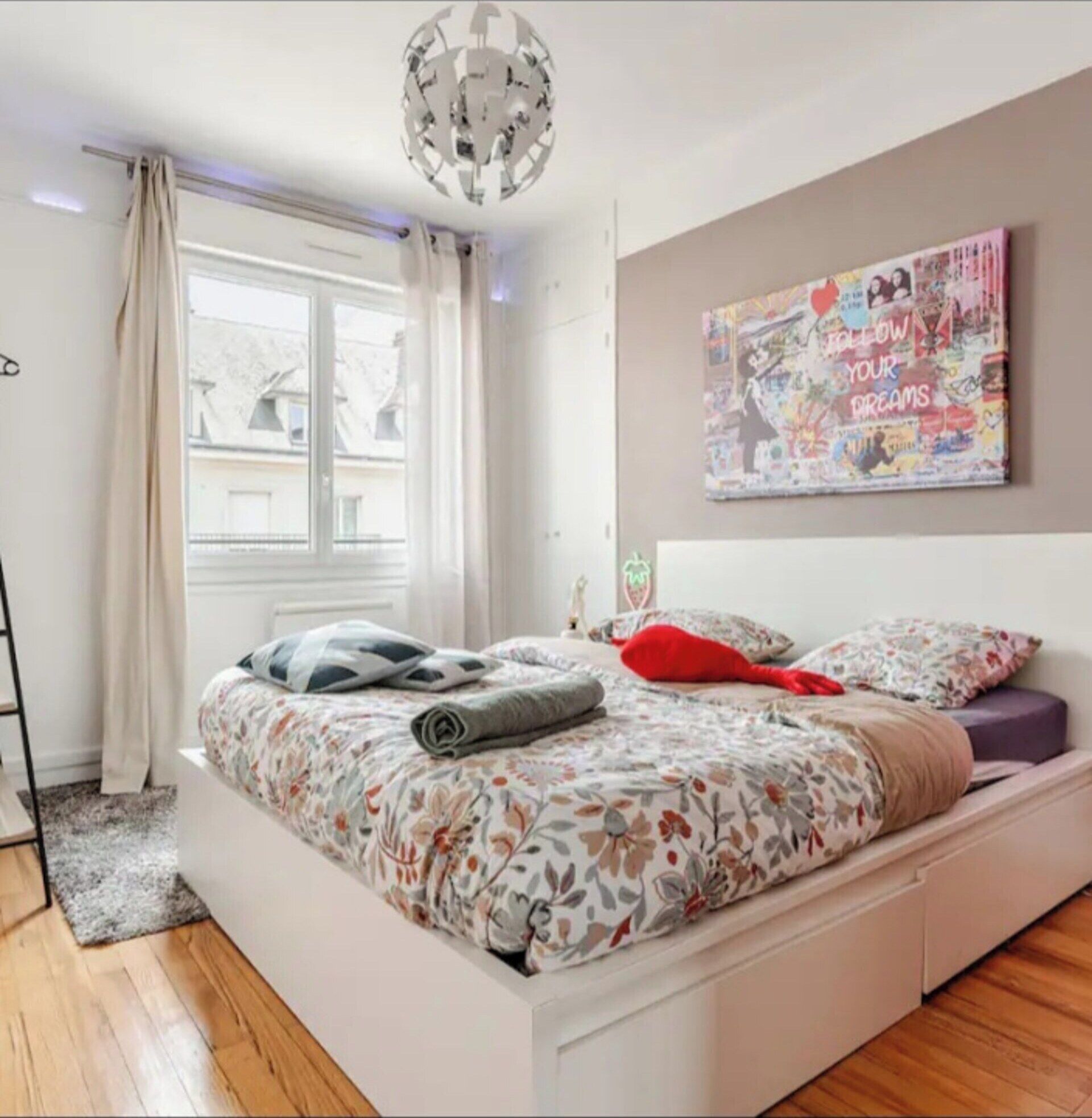 3 bedrooms, in-room safe, desk, iron/ironing board