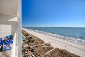 Beach - Cozy 2-bedroom condo in marvelous North Myrtle Beach with WiFi, AC, fitness room (North Myrtle Beach)