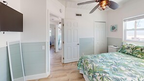 3 bedrooms, iron/ironing board, travel crib, WiFi
