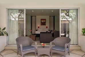 Room - Swiss-Belcourt Sunset (Bali)