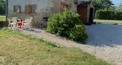 Gîte FABEL HAUT 300 metres from the GR65