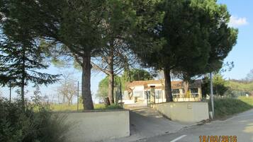 Enceinte de lâhĂ©bergement