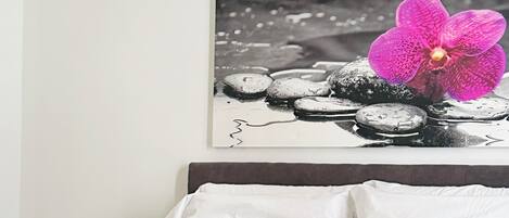 3 bedrooms, iron/ironing board, travel cot, WiFi