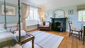 4 soverom, strykejern/-brett, reiseseng for barn og wi-fi (inkludert)