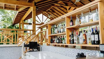 Bar (en la propiedad)