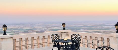 Deluxe Room, City View | Terrace/patio