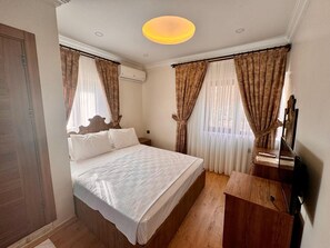 Family Room | Iron/ironing board, free WiFi, bed sheets - BABİ NEFES Demirhan Konağı (Mardin)