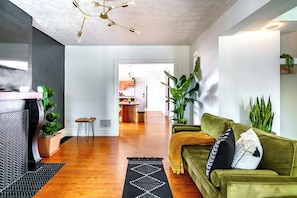 Casa de lujo, 2 habitaciones, baño privado, planta baja | Zona de estar