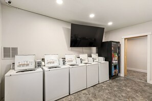 Interior - Aisling Suites (Great Falls)