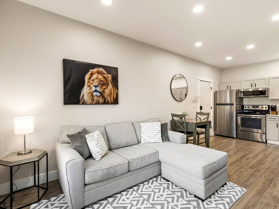 Smart TV 55 pulgadas con canales de televisión digitales, Netflix, Hulu