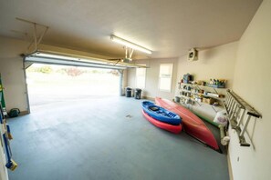 Children’s area - Swan Meadow Vacation Home (Bigfork)