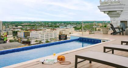 Delightful Downtown Modern Condos